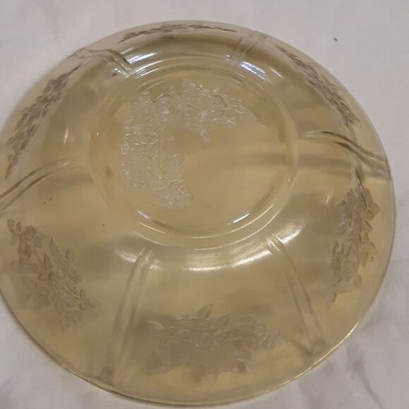 3 pc. Federal Yellow Depression Glass Serving BowlsSharon Cabbage Rose & pitcher - Picture 10 of 11